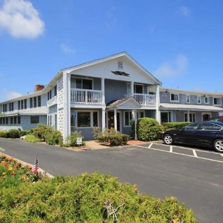 Village Green Motel Yarmouth Port Eksteriør billede