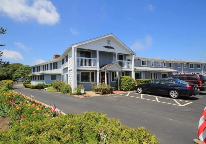 Village Green Motel Yarmouth Port Eksteriør billede